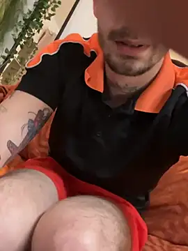 Piratee666 online show from March 31, 8:15 am