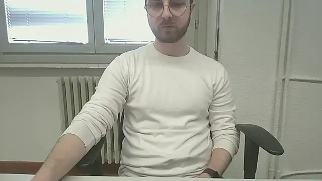 Snapshot of ItalianAlex chatting on March 6, 2:13 pm ItalianAlex online show from March 6, 2:13 pm
