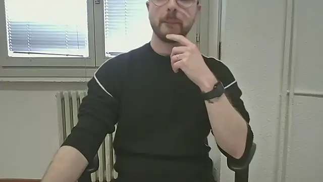 Snapshot of ItalianAlex chatting on March 18, 2:42 pm ItalianAlex online show from March 18, 2:42 pm