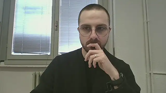 Snapshot of ItalianAlex chatting on March 23, 1:59 pm ItalianAlex online show from March 23, 1:59 pm
