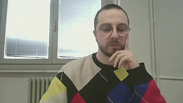 Snapshot of ItalianAlex chatting on April 1, 1:12 pm ItalianAlex online show from April 1, 1:12 pm
