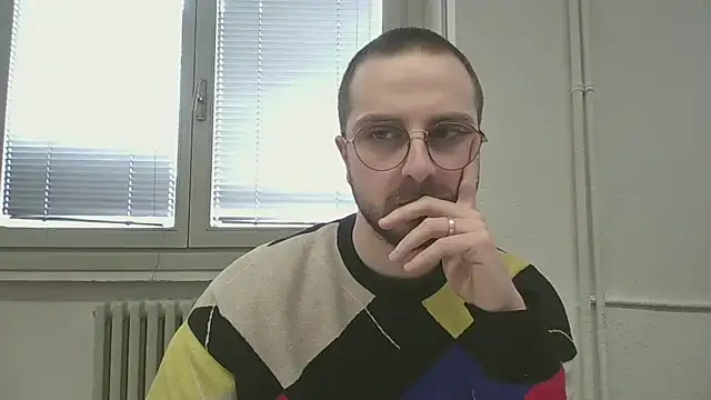 Snapshot of ItalianAlex chatting on April 1, 1:41 pm ItalianAlex online show from April 1, 1:41 pm