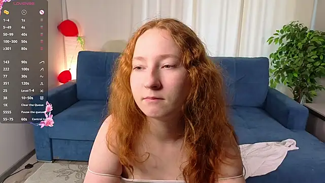 Snapshot of MaraButtrey chatting on February 20, 6:26 am MaraButtrey online show from February 20, 6:26 am