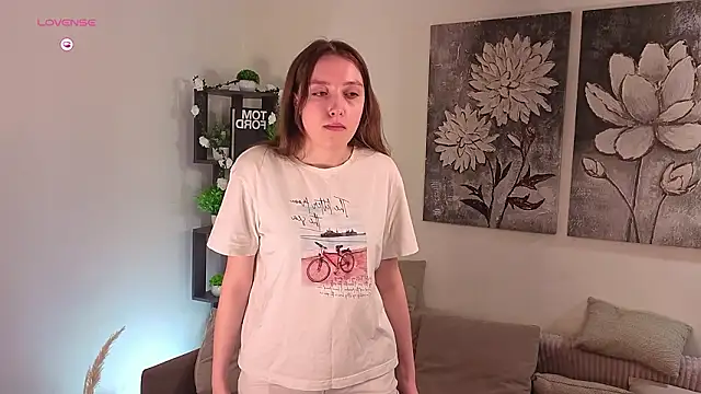 Snapshot of NenaWord chatting on February 16, 1:13 am NenaWord online show from February 16, 1:13 am