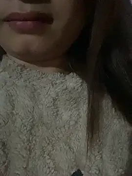 Snapshot of yuii-717 chatting on February 3, 2:44 pm yuii-717 online show from February 3, 2:44 pm