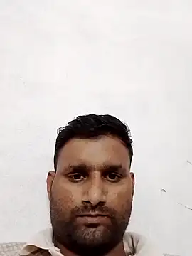 Snapshot of sos-boy chatting on February 6, 6:22 pm sos-boy online show from February 6, 6:22 pm