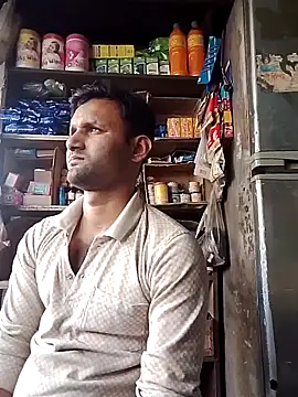 Snapshot of sos-boy chatting on February 25, 7:51 am sos-boy online show from February 25, 7:51 am