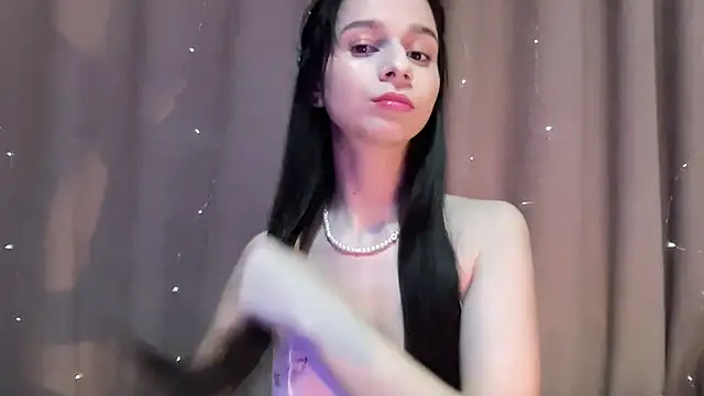Snapshot of Soft_Desire chatting on May 1, 5:39 pm Soft Desire online show from May 1, 5:39 pm