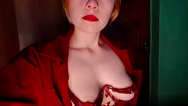 Snapshot of MillyVillage chatting on February 8, 7:12 am MillyVillage online show from February 8, 7:12 am