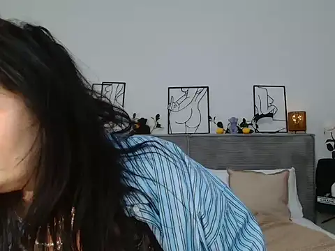 Snapshot of Jasmin0e chatting on February 17, 11:29 am Jasmin0e online show from February 17, 11:29 am