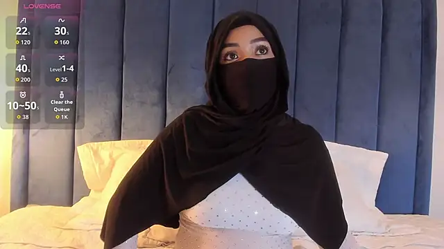 Snapshot of fatimarab__ chatting on February 4, 1:55 am fatimarab online show from February 4, 1:55 am