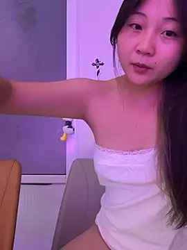 Snapshot of LXR77887 chatting on July 21, 7:22 am LXR77887 online show from July 21, 7:22 am