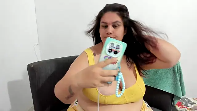 Snapshot of OSITA_1992 chatting on February 23, 4:04 pm OSITA 1992 online show from February 23, 4:04 pm