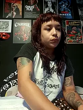 GingerLara online show from March 4, 2:01 pm