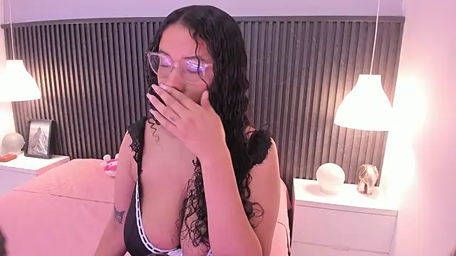 Lena Ricci online show from April 7, 2:45 am