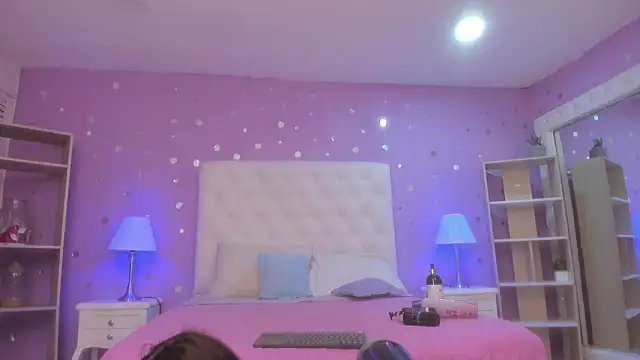 Snapshot of Goldentemptation_ chatting on March 3, 7:42 pm Goldentemptation online show from March 3, 7:42 pm