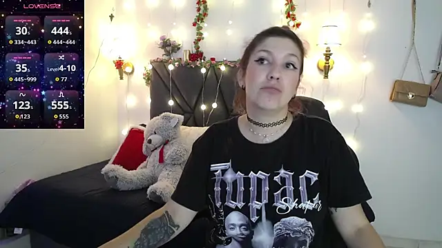 Snapshot of Sharma_Amayra chatting on February 5, 8:35 pm Sharma Amayra online show from February 5, 8:35 pm