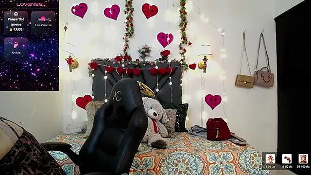 Snapshot of Sharma_Amayra chatting on February 23, 8:39 pm Sharma Amayra online show from February 23, 8:39 pm