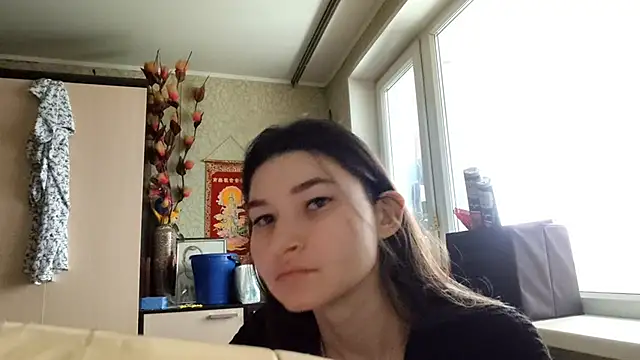 Snapshot of JessieLegend chatting on February 24, 4:43 am JessieLegend online show from February 24, 4:43 am