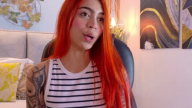 Snapshot of Polygonniaa chatting on February 24, 3:43 pm Polygonniaa online show from February 24, 3:43 pm