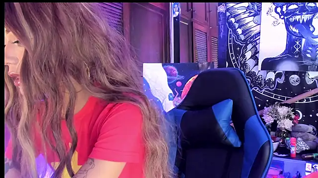 Snapshot of Ivy_Byte chatting on February 23, 8:28 pm Ivy Byte online show from February 23, 8:28 pm