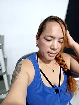 Snapshot of -Serena_ chatting on February 20, 1:44 pm -Serena online show from February 20, 1:44 pm