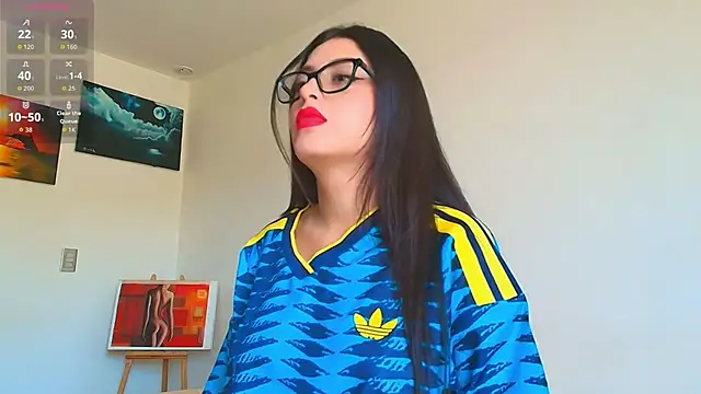 Snapshot of Artt_Juli chatting on July 7, 4:44 pm Artt Juli online show from July 7, 4:44 pm