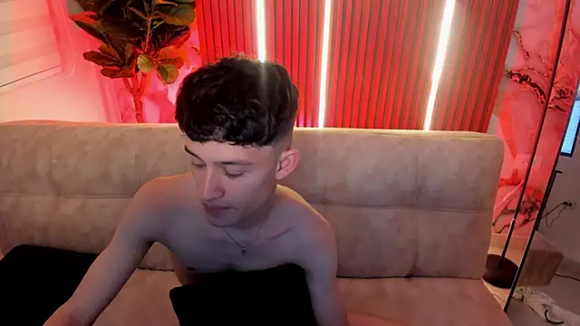 Patrick Howland  online show from February 2, 11:36 pm