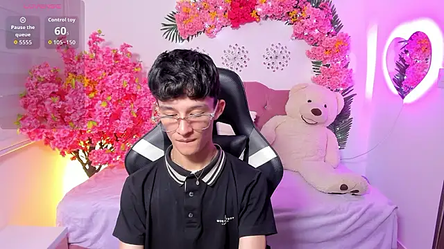 Patrick Howland  online show from March 24, 8:25 pm