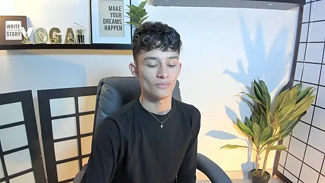 Patrick Howland  online show from April 10, 9:19 pm