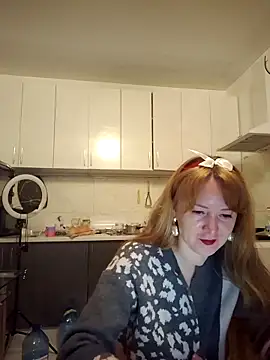 Snapshot of LanaBananaa_ chatting on February 26, 10:20 pm LanaBananaa online show from February 26, 10:20 pm