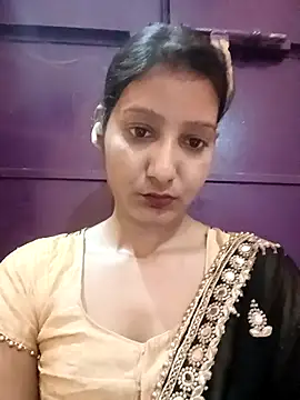 Ayesharani1 online show from April 19, 6:10 pm