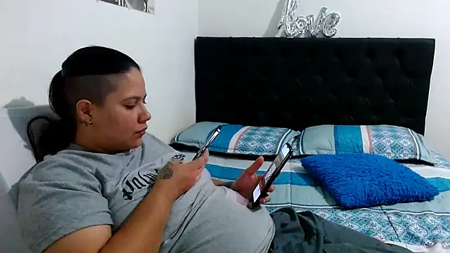 suzy paz online show from March 19, 9:41 pm