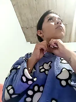 Snapshot of Sharlottee__ chatting on February 8, 9:29 pm Sharlottee online show from February 8, 9:29 pm