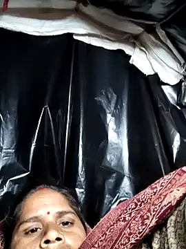 Snapshot of Hot_kiran4 chatting on February 22, 12:23 am Hot kiran4 online show from February 22, 12:23 am