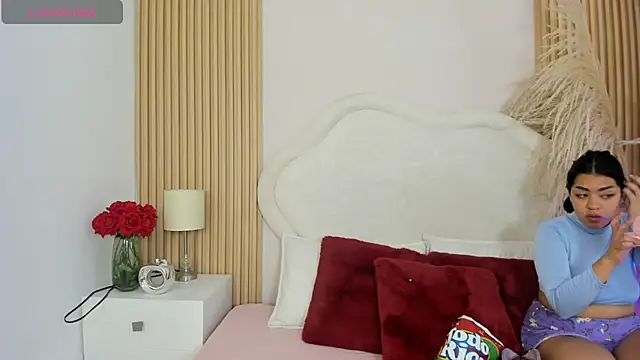 Snapshot of rebeca_taylor chatting on June 27, 3:22 am rebeca taylor online show from June 27, 3:22 am