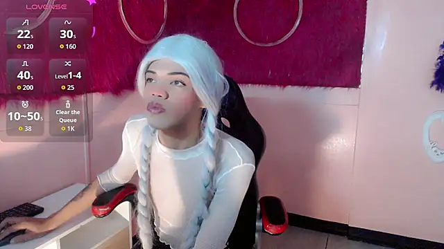 Snapshot of Andrea_Pop_ chatting on February 24, 7:23 pm Andrea Pop online show from February 24, 7:23 pm