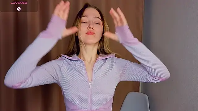 Snapshot of SupakuChan chatting on February 28, 5:14 pm SupakuChan online show from February 28, 5:14 pm