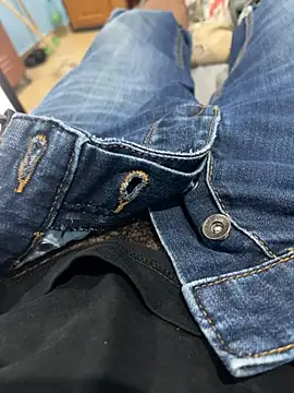 youngsterSA223 online show from March 4, 3:29 pm