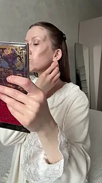 Snapshot of Velvet_Hell chatting on March 3, 11:27 am Velvet Hell online show from March 3, 11:27 am