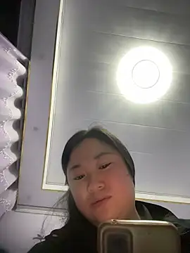 Snapshot of srr7788 chatting on June 27, 1:06 pm srr7788 online show from June 27, 1:06 pm