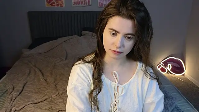 Snapshot of LovingWhisperr chatting on February 20, 1:13 am LovingWhisperr online show from February 20, 1:13 am