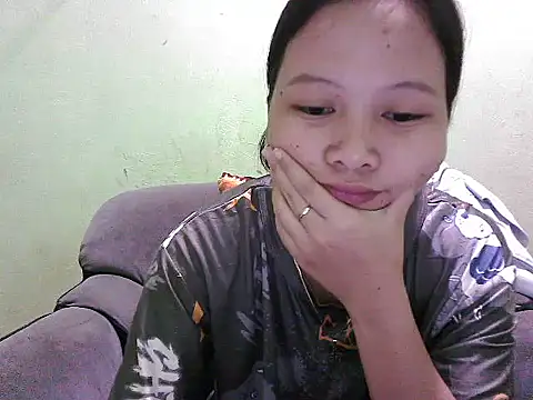 Snapshot of pinay_sweety23 chatting on February 22, 11:42 am pinay sweety23 online show from February 22, 11:42 am