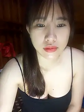 Snapshot of Yui-Ch1682 chatting on February 24, 11:03 pm Yui-Ch1682 online show from February 24, 11:03 pm