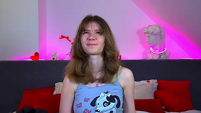 Snapshot of MilaMaelis chatting on March 3, 6:25 pm MilaMaelis online show from March 3, 6:25 pm