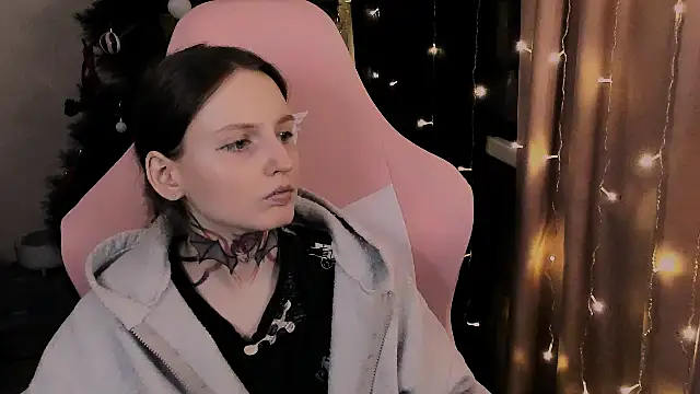 Onyxix online show from February 9, 5:39 pm