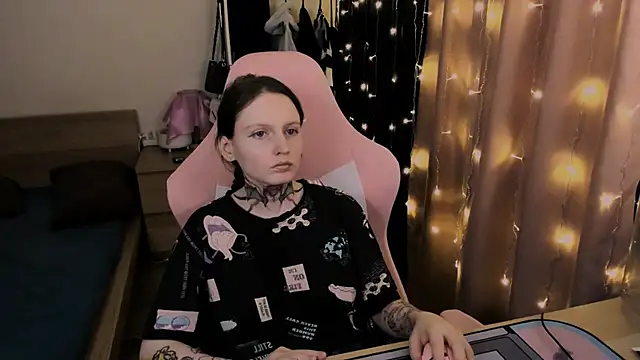 Onyxix online show from March 14, 7:19 pm