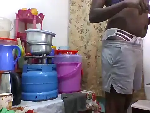 shoepoli online show from February 15, 1:31 pm