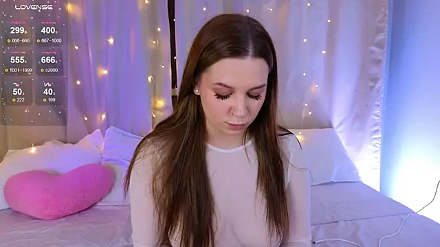 kira sweety x online show from March 22, 5:38 pm