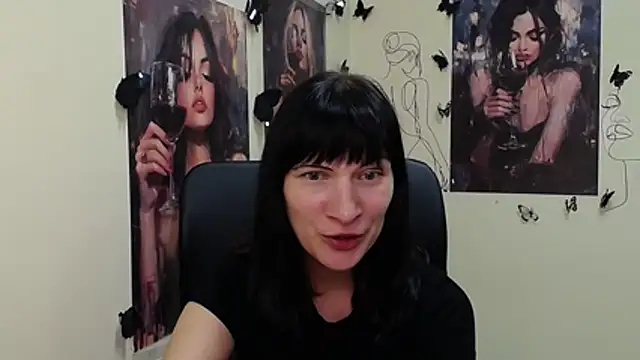 Snapshot of Rosalinda_ro chatting on May 26, 6:37 pm Rosalinda ro online show from May 26, 6:37 pm
